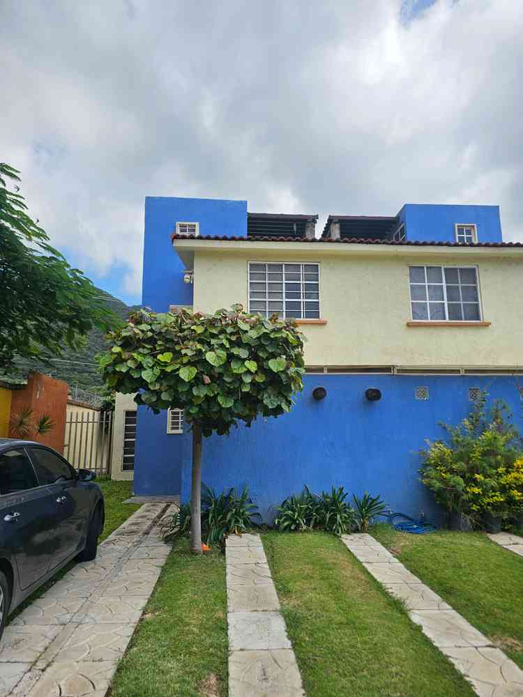 casa en venta avenida del lago senderos del lago jocotepec jalisco pfOsLfO
